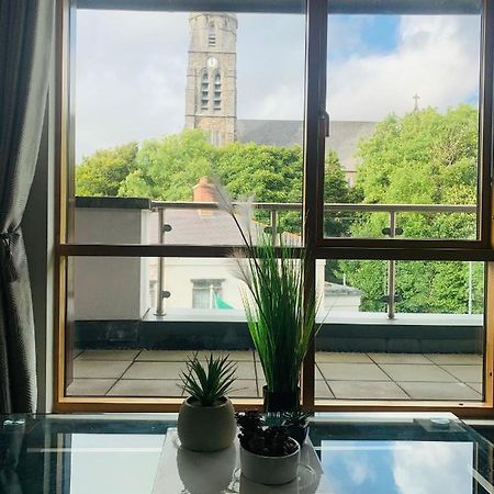 Апартаменты Courthouse View Penthouse 2 Клифден Экстерьер фото